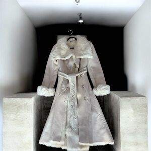 Armani Exchange - Elegant White Faux Fur Trimmed winter coat. 42” long